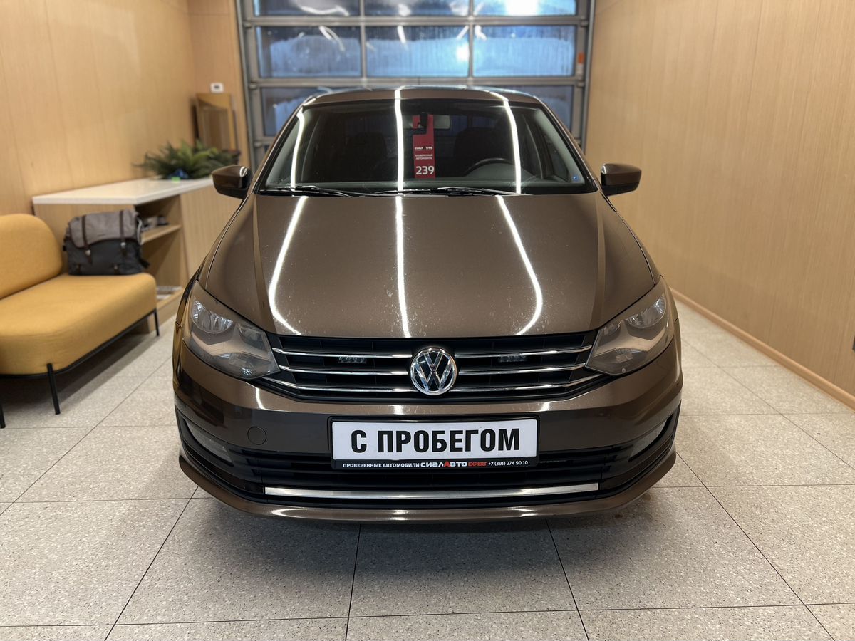 Volkswagen Polo 2015 1