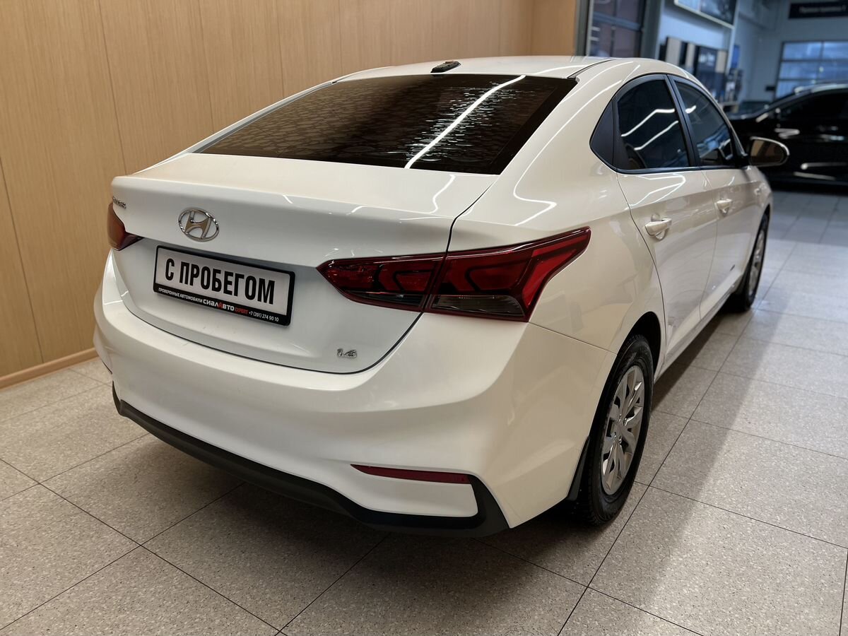 Hyundai Solaris 2018 3