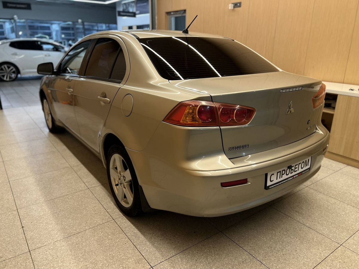 Mitsubishi Lancer 2008 5