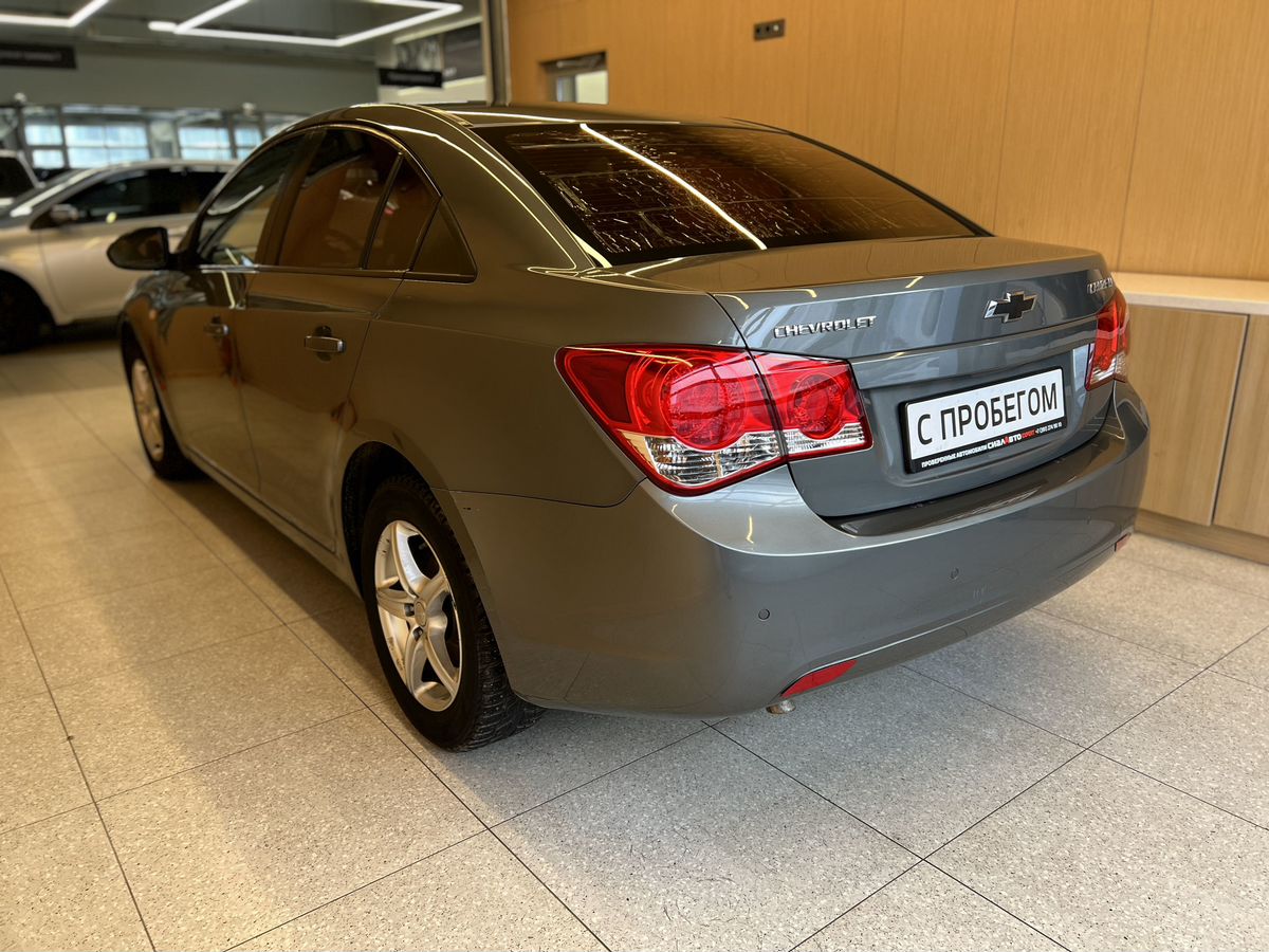 Chevrolet Cruze 2010 5