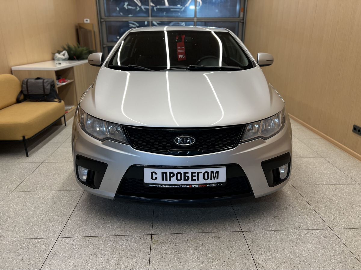 Kia Cerato 2011 1