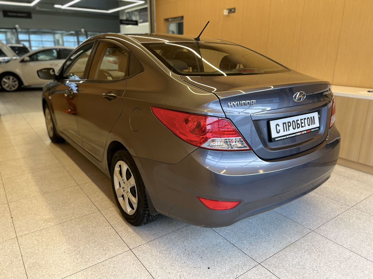 Hyundai Solaris 2012 5