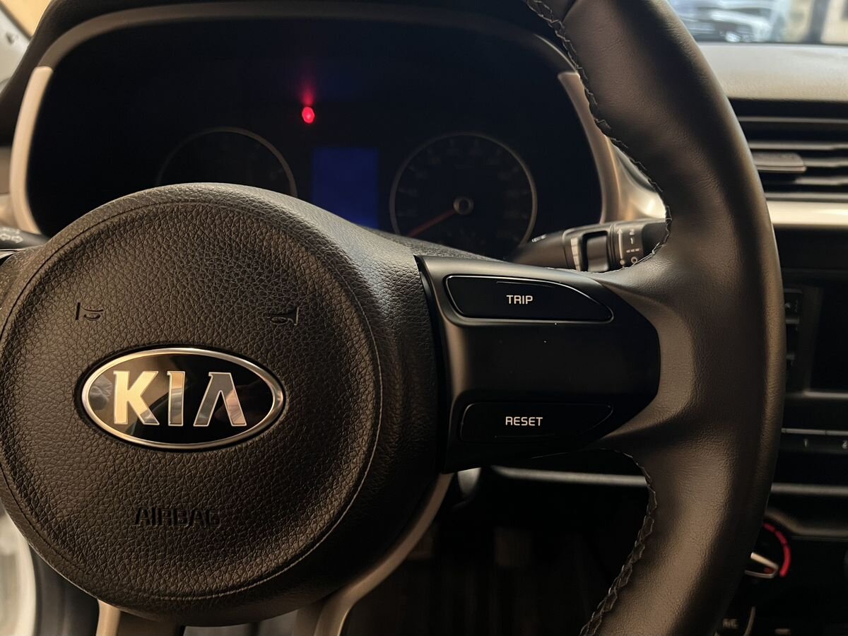 Kia Rio 2020 12