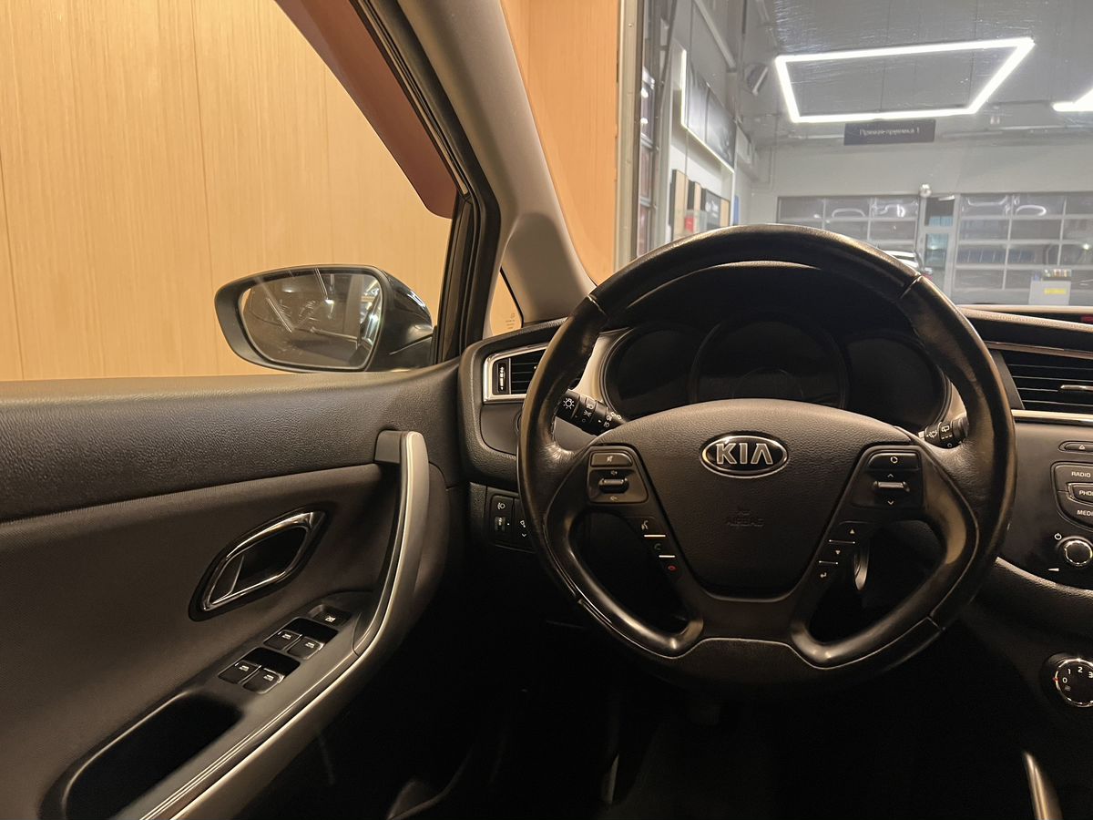 Kia Ceed 2016 16