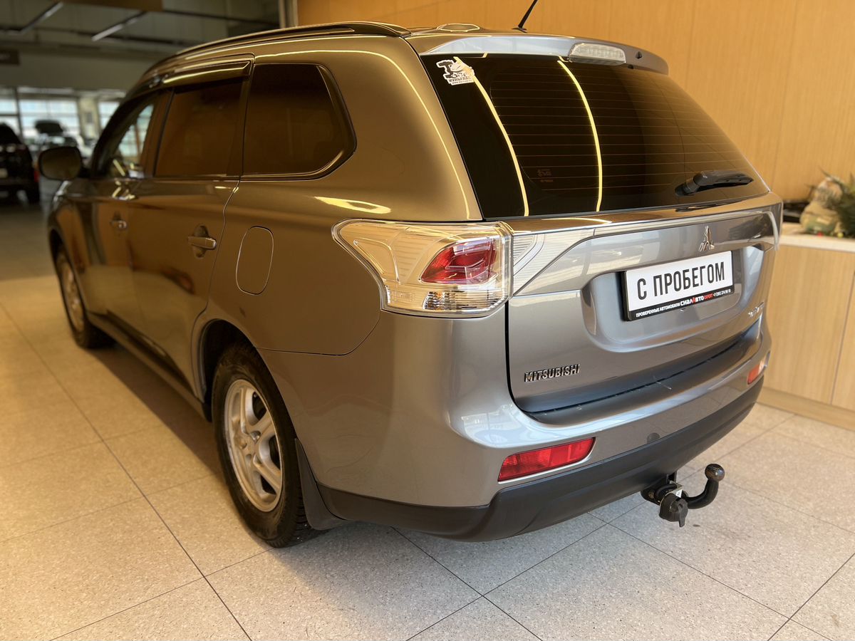 Mitsubishi Outlander 2012 5