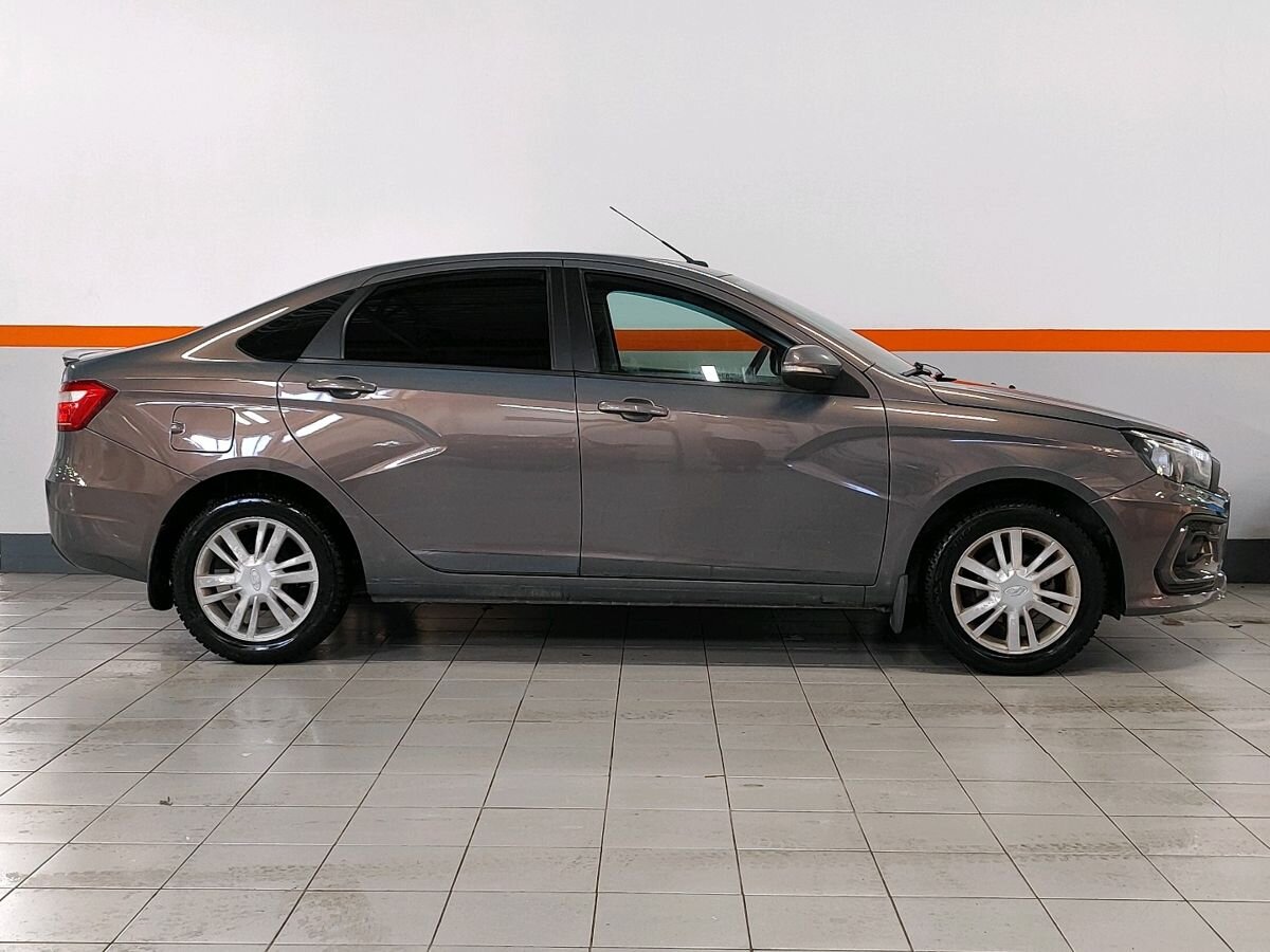 Lada (ВАЗ) Vesta Luxe Multimedia (2016-2018) I - 2