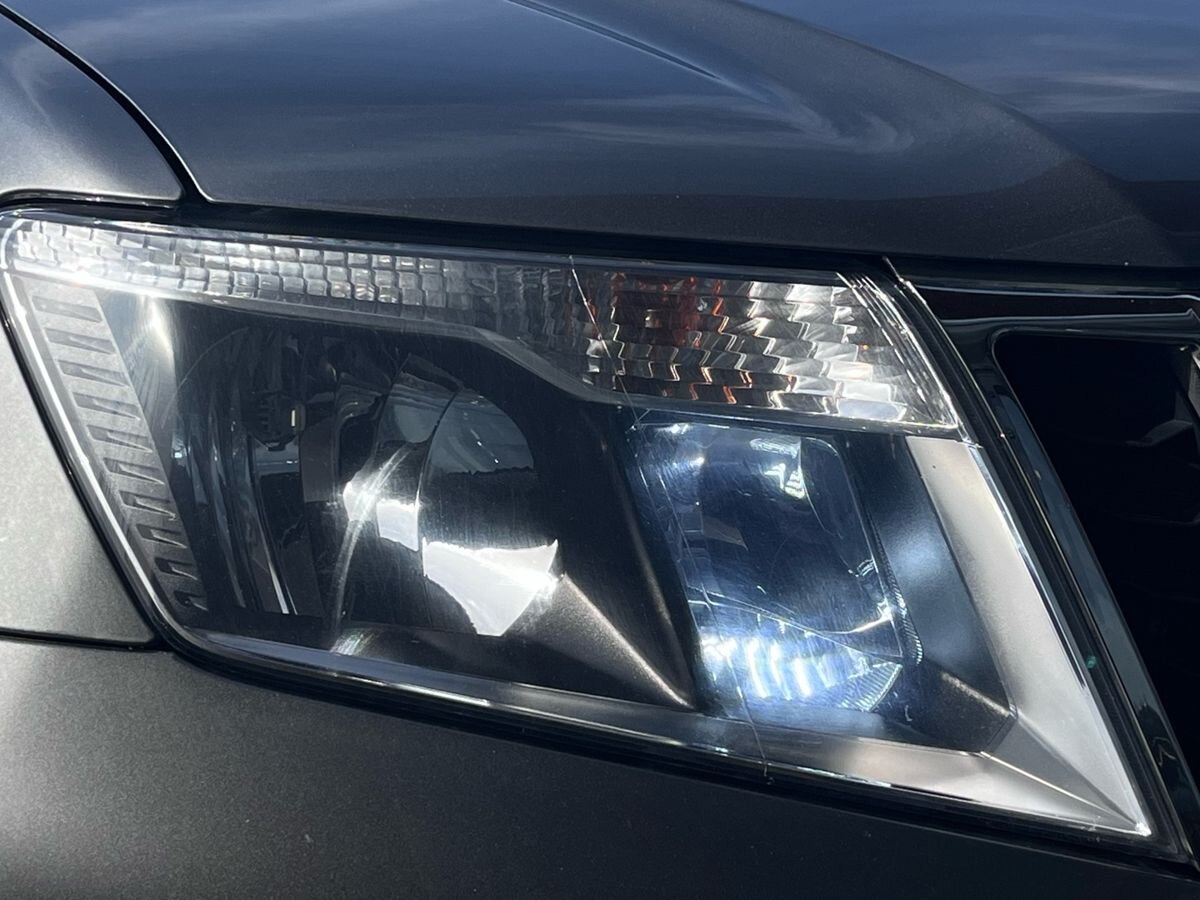 Nissan Terrano Elegance Plus III (D10) - 6