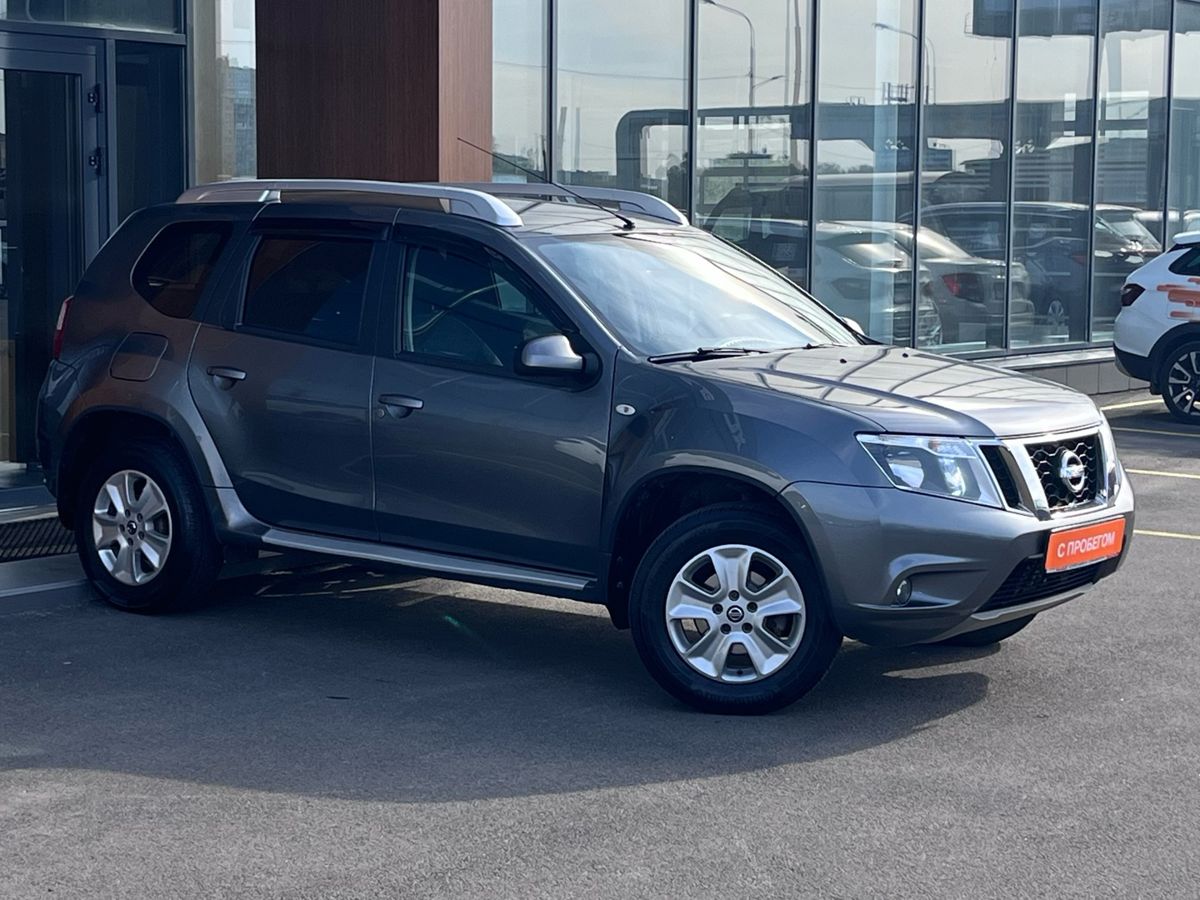Nissan Terrano Elegance Plus III (D10) - 5