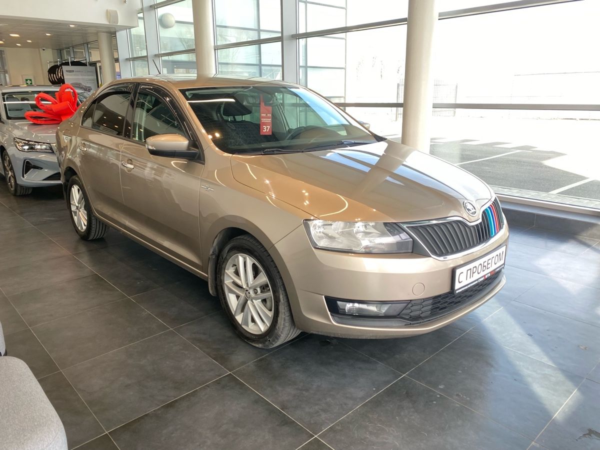 Купить б/у Skoda Rapid 2018 XW8AC2NH*KK****96 г., с пробегом 161036 км в  Красноярске: цена 1260000